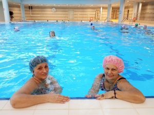 Плавание в бассейне для участников клуба &quot;Активное долголетие&quot;