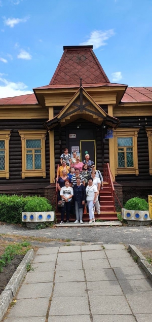 Коломенские участники проекта «Активное долголетие» посетили Историко-художественный музей г. Павловский Посад